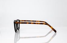 Load image into Gallery viewer, Townsend | Black &amp; Tortoiseshell | Size: 47-20-142
